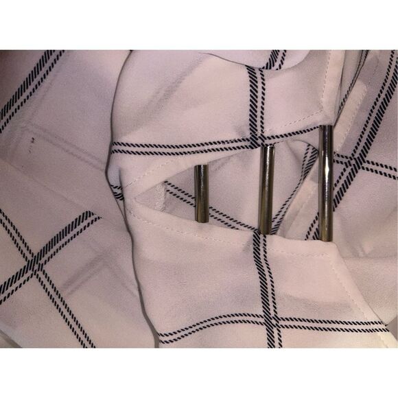 Apt 9 blouse size medium - Picture 4 of 5